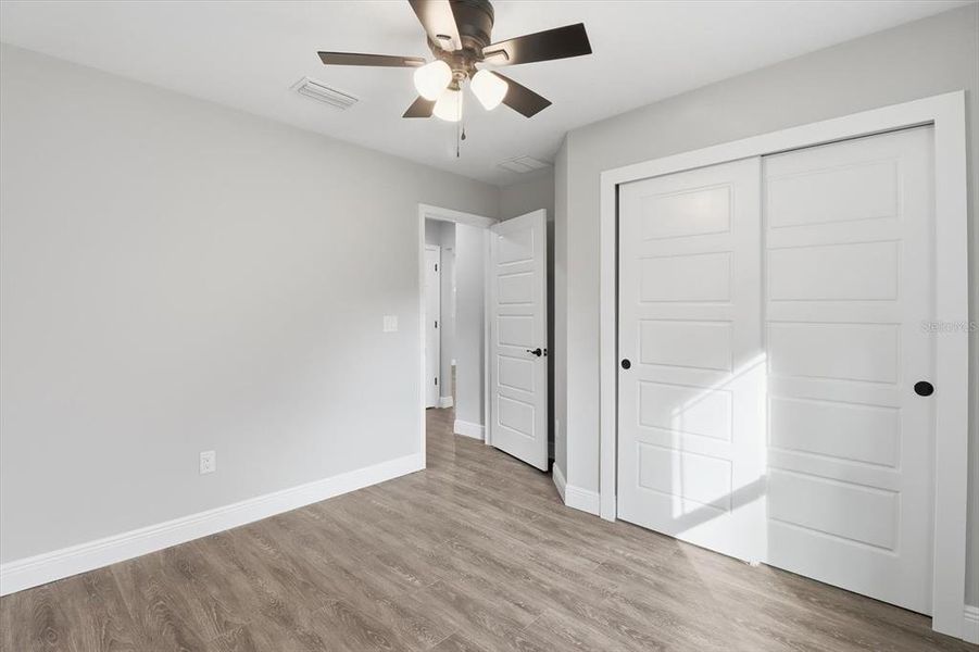 Spacious, unfurnished interior of a new home in , Dunnellon (Image 17).