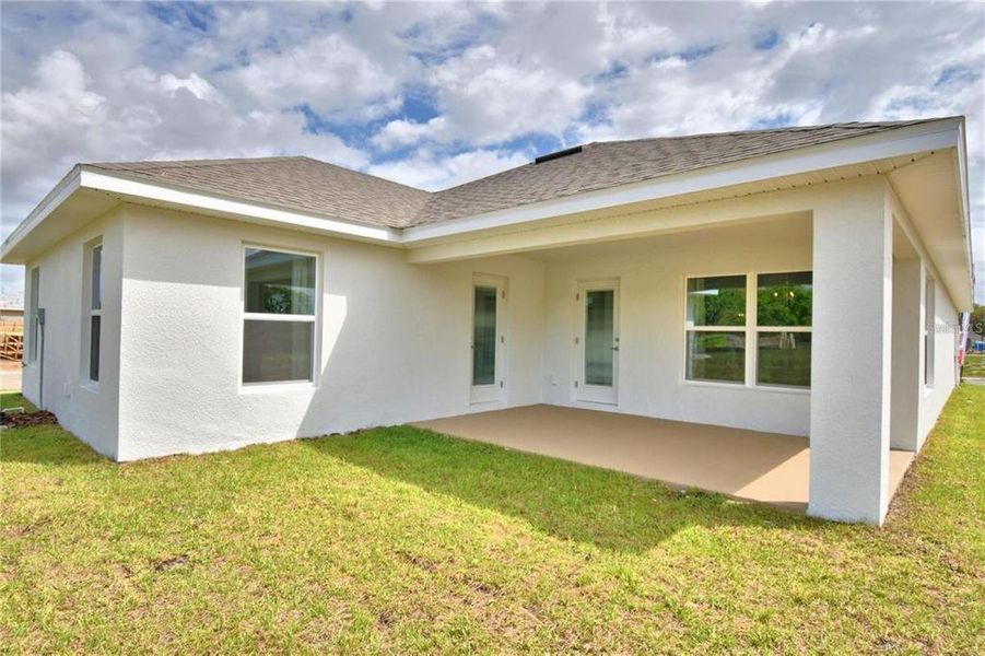 Exterior details and patio area of a home in , Ocala (Image 3).