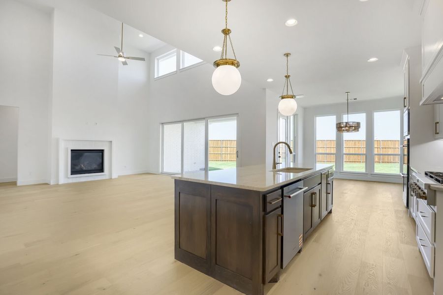 791 Falls - Kitchen
