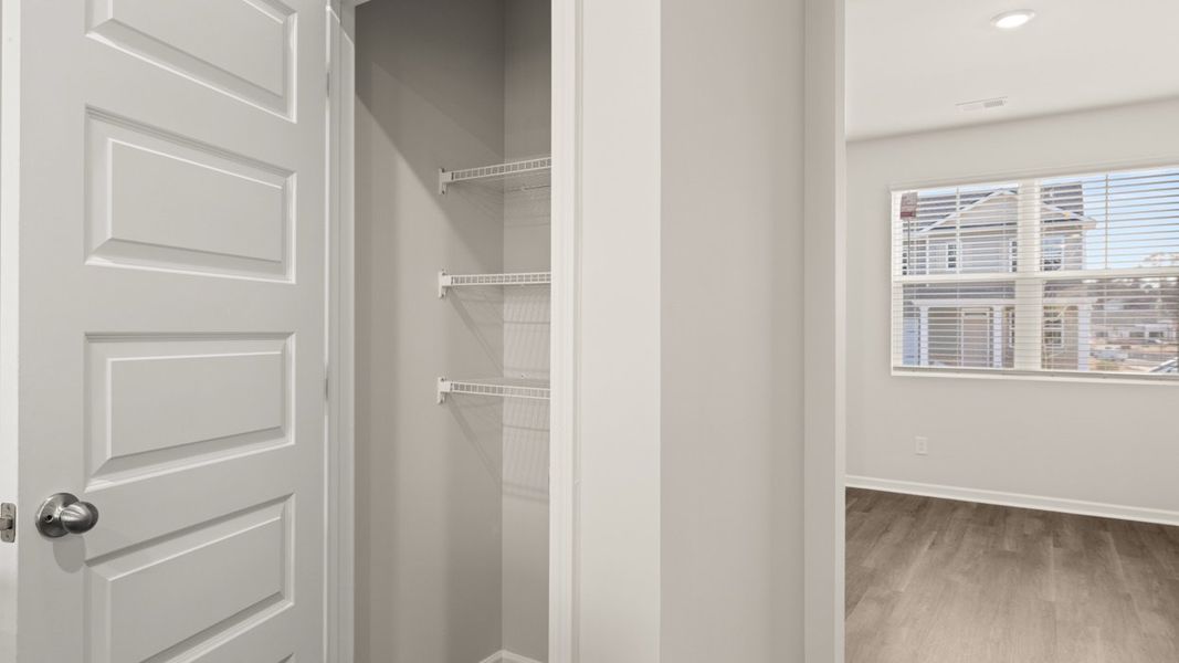 Image 37 representing the ANSLEY Express by D.R. Horton in WillowBrook, Winder, GA.