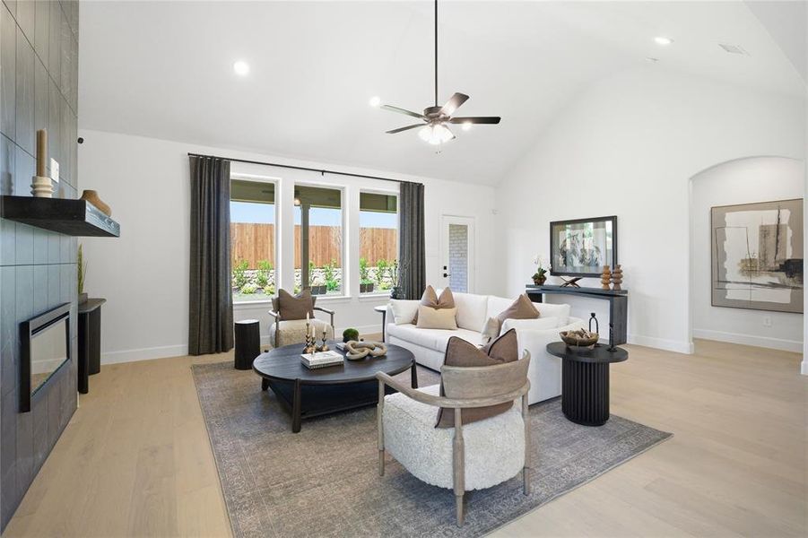 Beazer Homes Woodcreek Laredo Floorplan. This is not a photo of the actual home, but is a photo of the Laredo floorplan. Beazer Homes Woodcreek Laredo Floorplan. This is not a photo of the actual home, but is a photo of the Laredo floorplan.