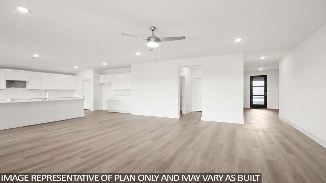Spacious, unfurnished interior of a new home in Riverside Estates, Mont Belvieu (Image 8). Spacious, unfurnished interior of a new home in Riverside Estates, Mont Belvieu (Image 8).
