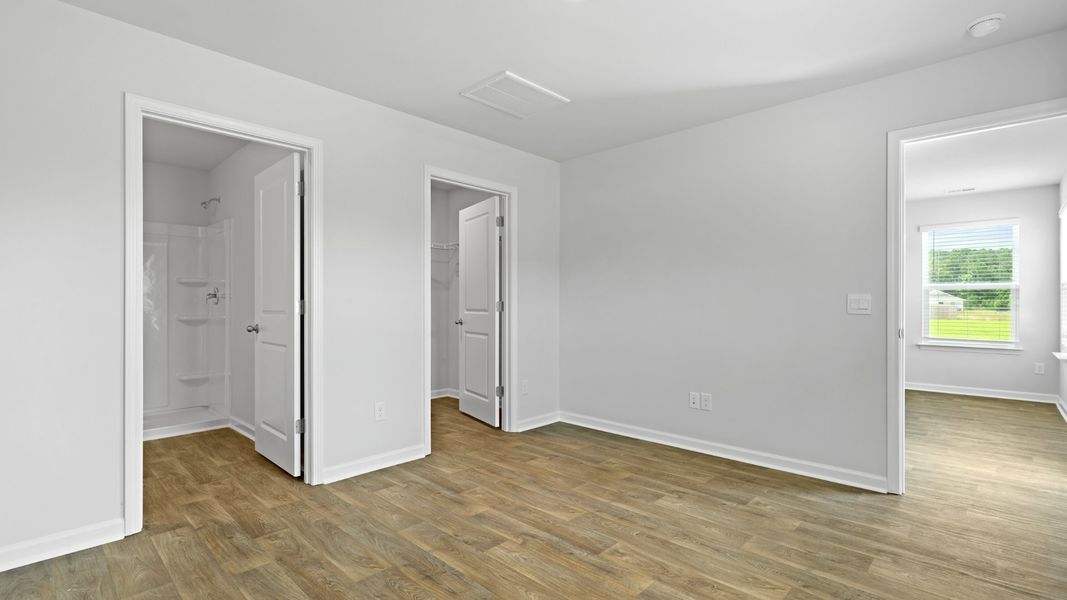 Spacious, unfurnished interior of a new home in Evergreen, Holly Hill (Image 25).