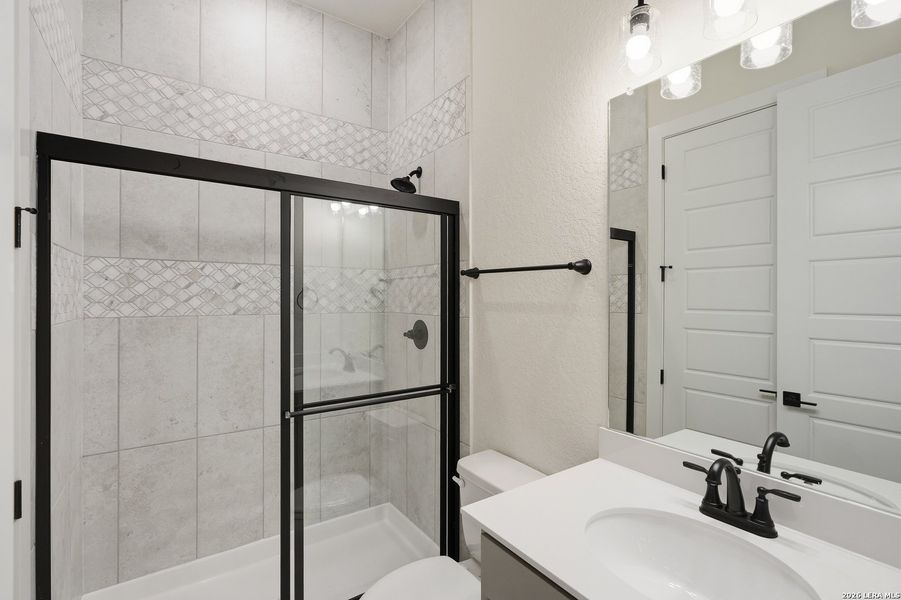 Furnished interior view inside a new home in , Boerne (Image 17).