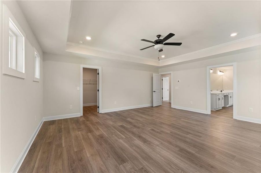 Spacious, unfurnished interior of a new home in , Dallas (Image 39).
