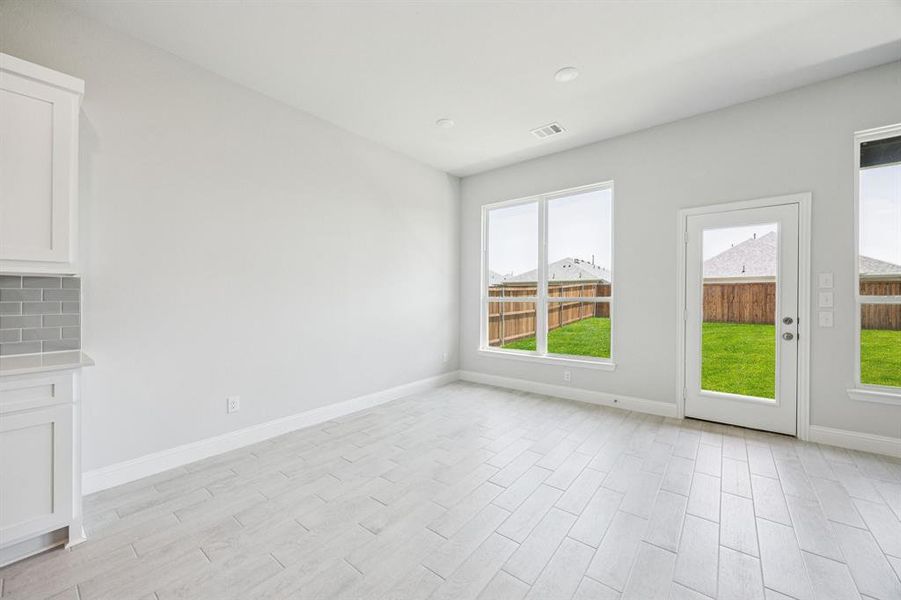 Spacious, unfurnished interior of a new home in Sicily, Princeton (Image 12).