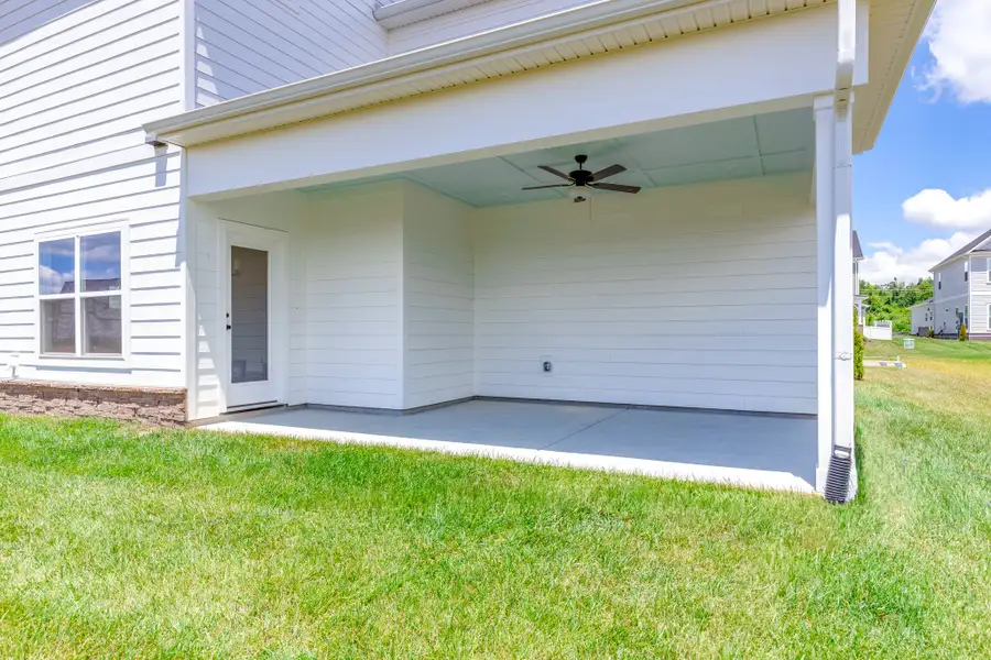 1824 Flatwaters St., LOT 31 • Ashville Rear Porch 1824 Flatwaters St., LOT 31 • Ashville Rear Porch