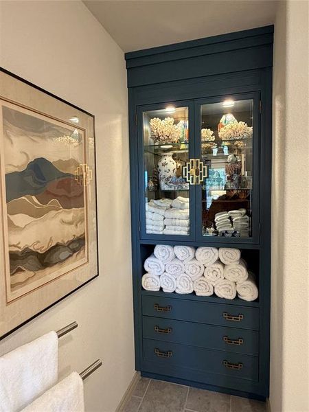 Designer Floor to Ceiling Cabinetry Designer Floor to Ceiling Cabinetry