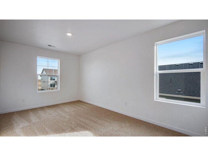 Spacious, unfurnished interior of a new home in Lakeside Canyon, Mead (Image 44). Spacious, unfurnished interior of a new home in Lakeside Canyon, Mead (Image 44).