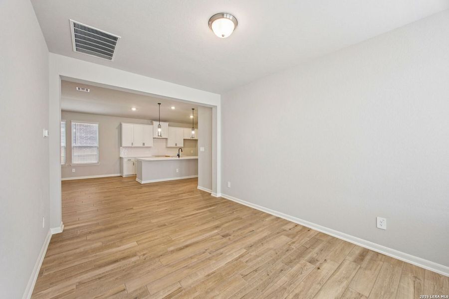 Spacious, unfurnished interior of a new home in Arcadia Ridge - Premier Series, San Antonio (Image 18).