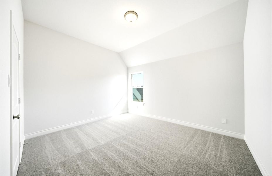 Spacious, unfurnished interior of a new home in Bridgeland 60′, Cypress (Image 25).