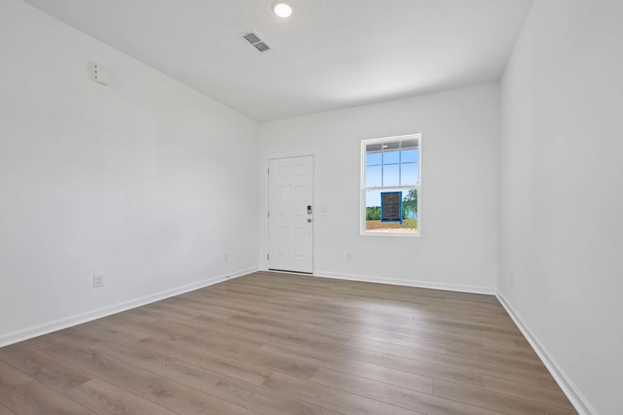 Representative images and renderings are for illustrative purposes. Actual structural options and design finishes of home may vary