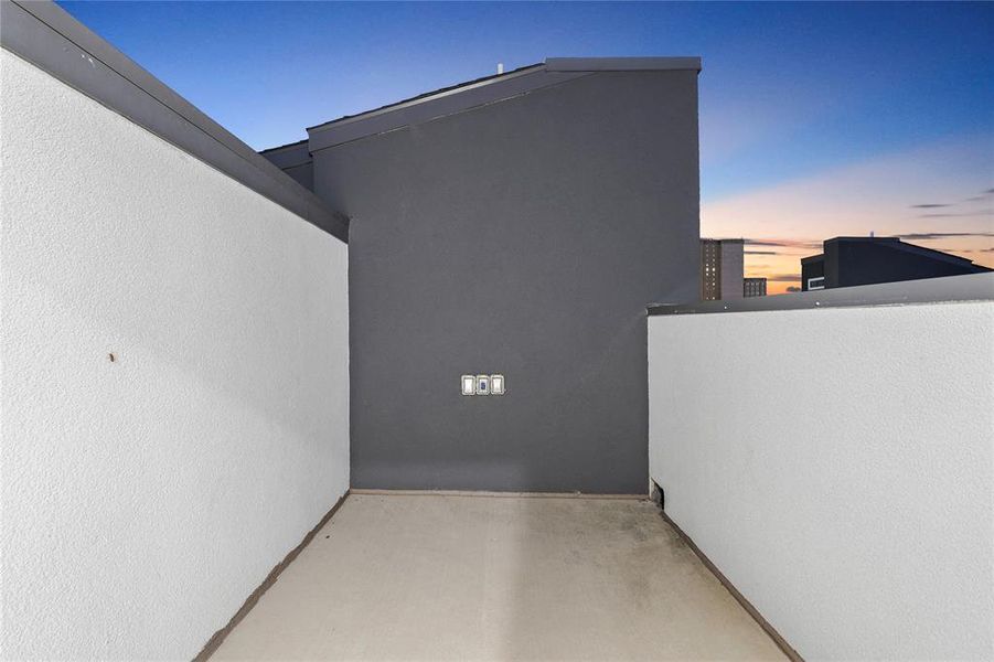 Spacious, unfurnished interior of a new home in , Dallas (Image 10). Spacious, unfurnished interior of a new home in , Dallas (Image 10).