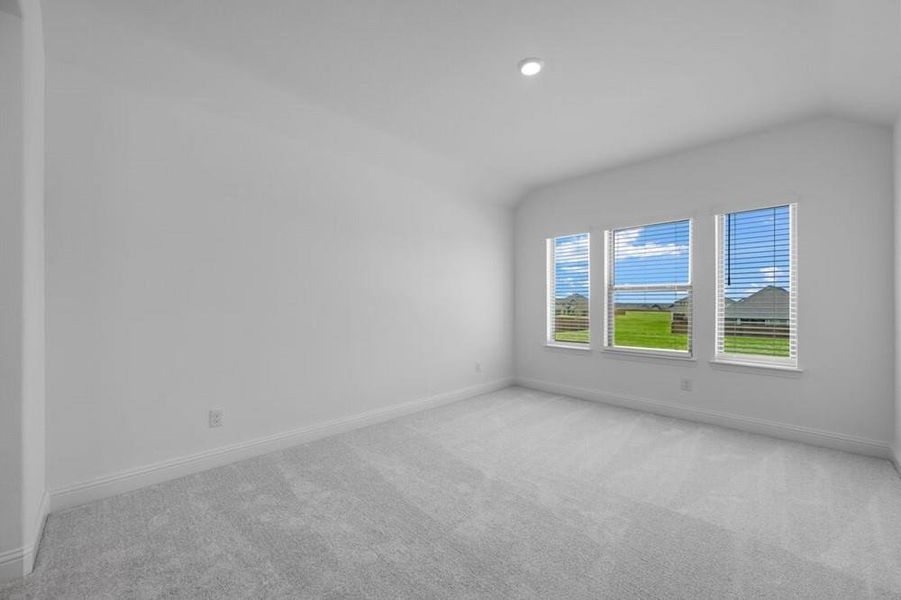 Spacious, unfurnished interior of a new home in South Oak 60s, Lakewood Village (Image 26).