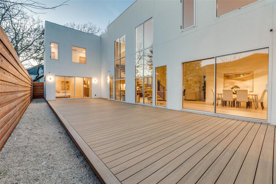 Exterior details and patio area of a home in , Dallas (Image 25).