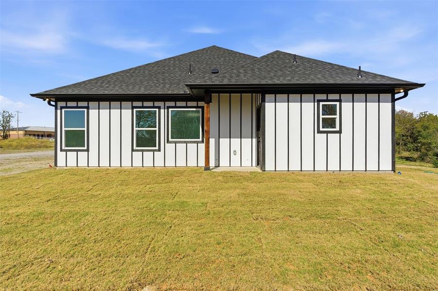 Front exterior of a new home in , Tom Bean, TX, highlighting curb appeal (Image 19). Front exterior of a new home in , Tom Bean, TX, highlighting curb appeal (Image 19).