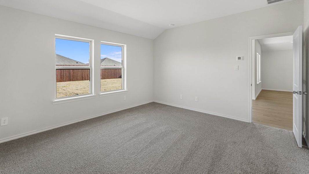 Spacious, unfurnished interior of a new home in Blaire Lake, Tyler (Image 17). Spacious, unfurnished interior of a new home in Blaire Lake, Tyler (Image 17).