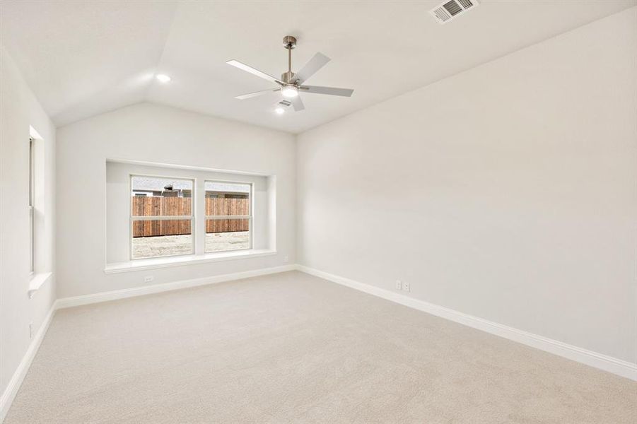 Spacious, unfurnished interior of a new home in Addison Hills, Cedar Hill (Image 22).