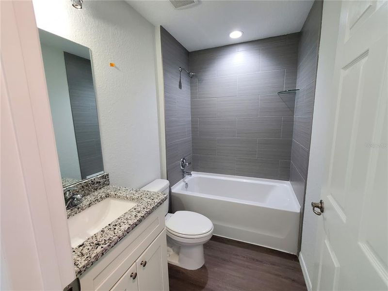 Furnished interior view inside a new home in , Ocklawaha (Image 7).