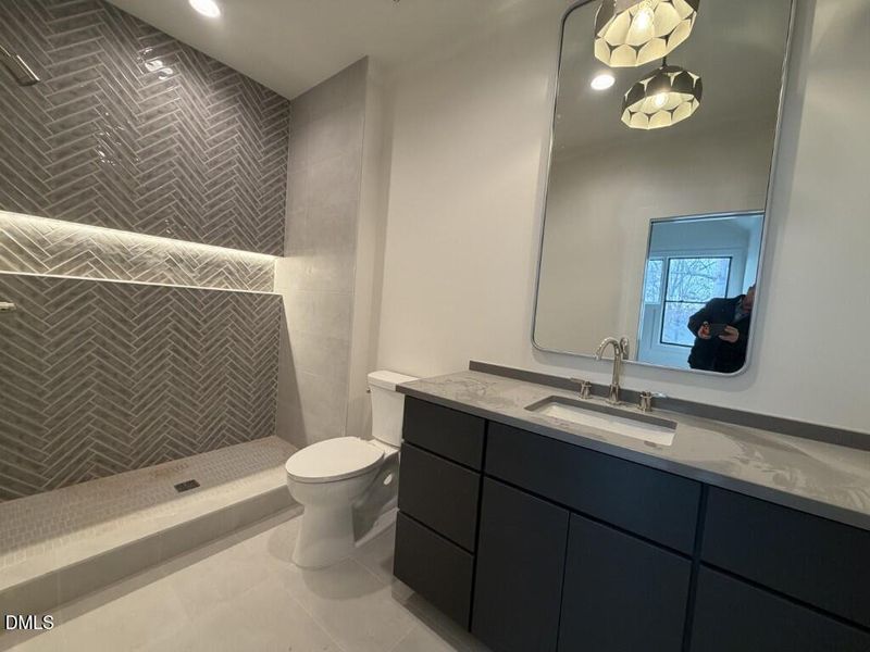 IMG_0058 (Medium) IMG_0058 (Medium)