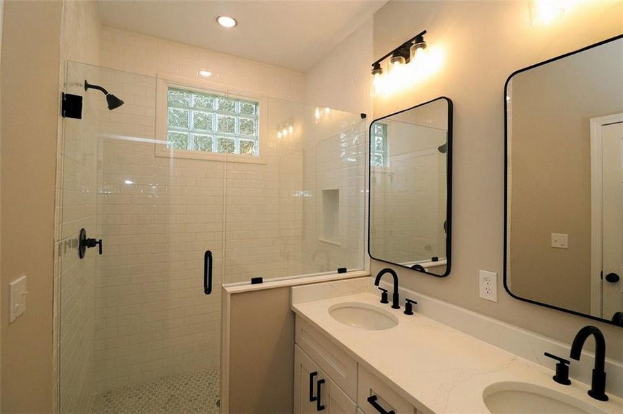 Furnished interior view inside a new home in , Carrollton (Image 7).