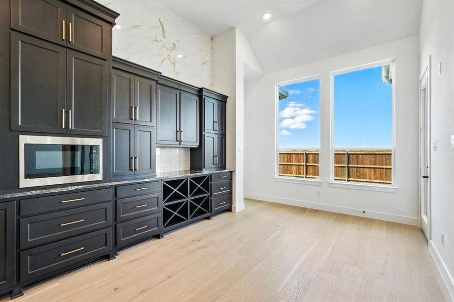 Furnished interior view inside a new home in Saddle Star Estates, Rockwall (Image 8).
