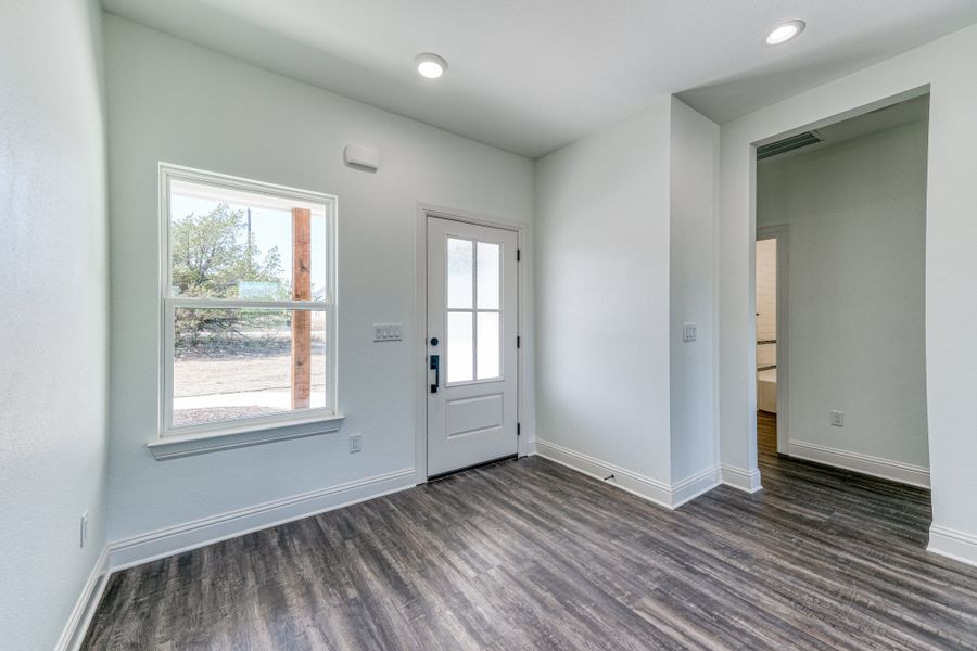 Representative unfurnished interior of a home built from the Lucas by Zeal Home Builders in Echo Grove, Poolville (Image 116).