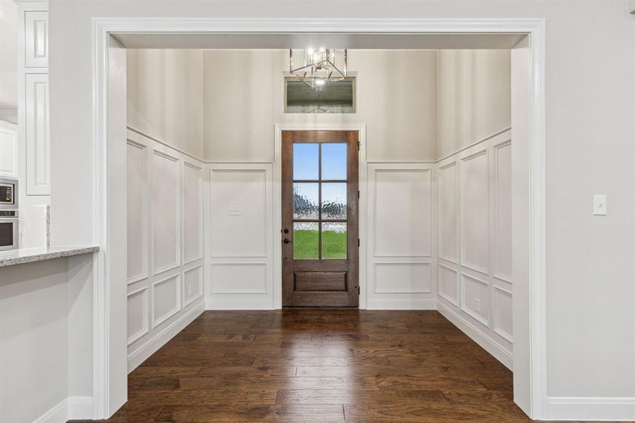 Spacious, unfurnished interior of a new home in , Granbury (Image 23). Spacious, unfurnished interior of a new home in , Granbury (Image 23).