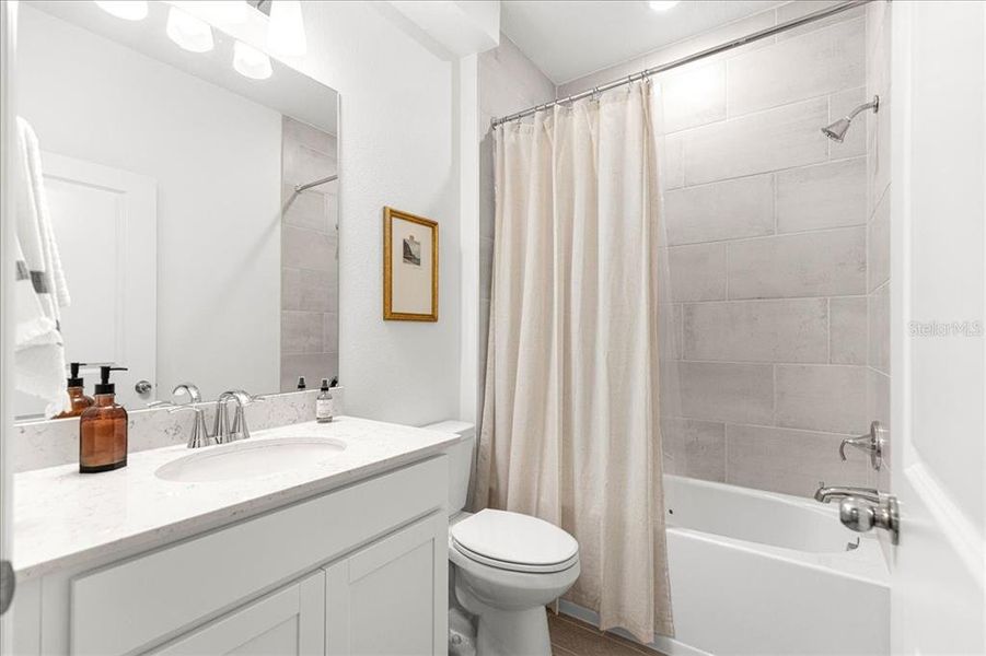 Furnished interior view inside a new home in Millwood: Millwood Estates - The Enclave, Ocala (Image 54). Furnished interior view inside a new home in Millwood: Millwood Estates - The Enclave, Ocala (Image 54).