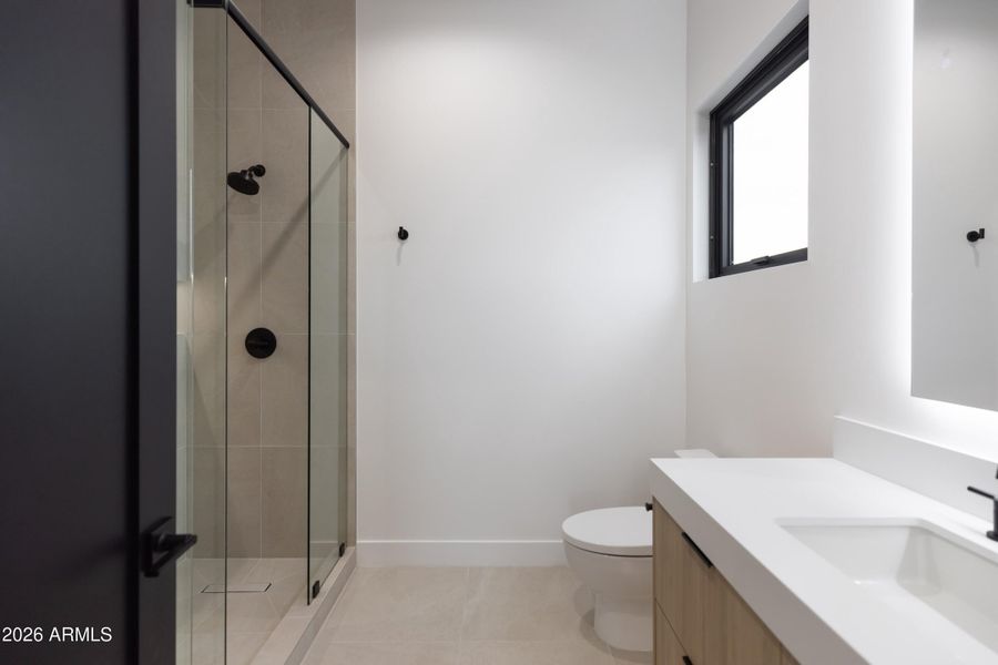 Upstairs En Suite 2 Upstairs En Suite 2