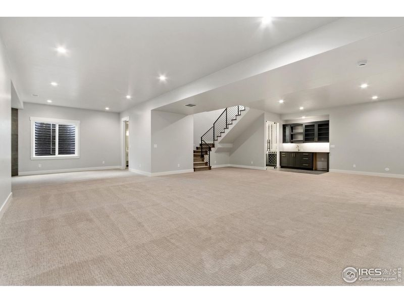 Spacious, unfurnished interior of a new home in , Windsor (Image 37).