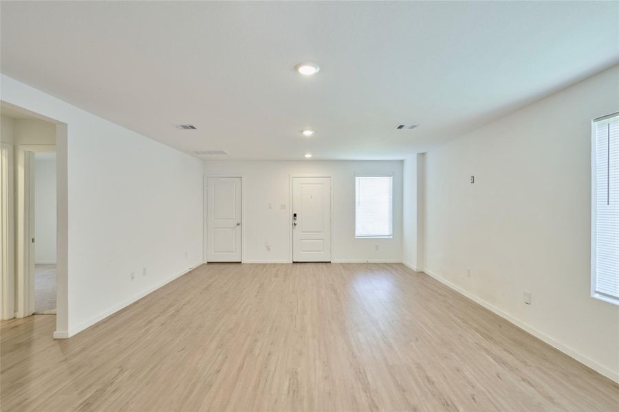 Spacious, unfurnished interior of a new home in Tavola: Cottage Collection, New Caney (Image 32).