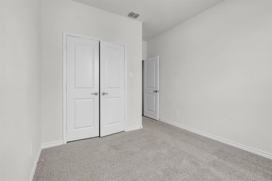 Spacious, unfurnished interior of a new home in The Landing at Hidden Lakes, McKinney (Image 23).