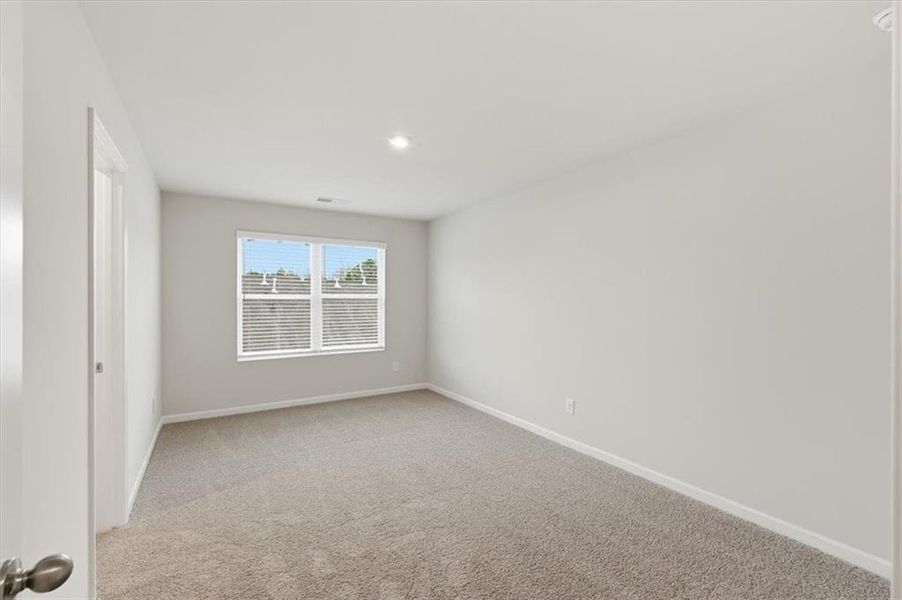 Spacious, unfurnished interior of a new home in Park Center Pointe, Mableton (Image 26).