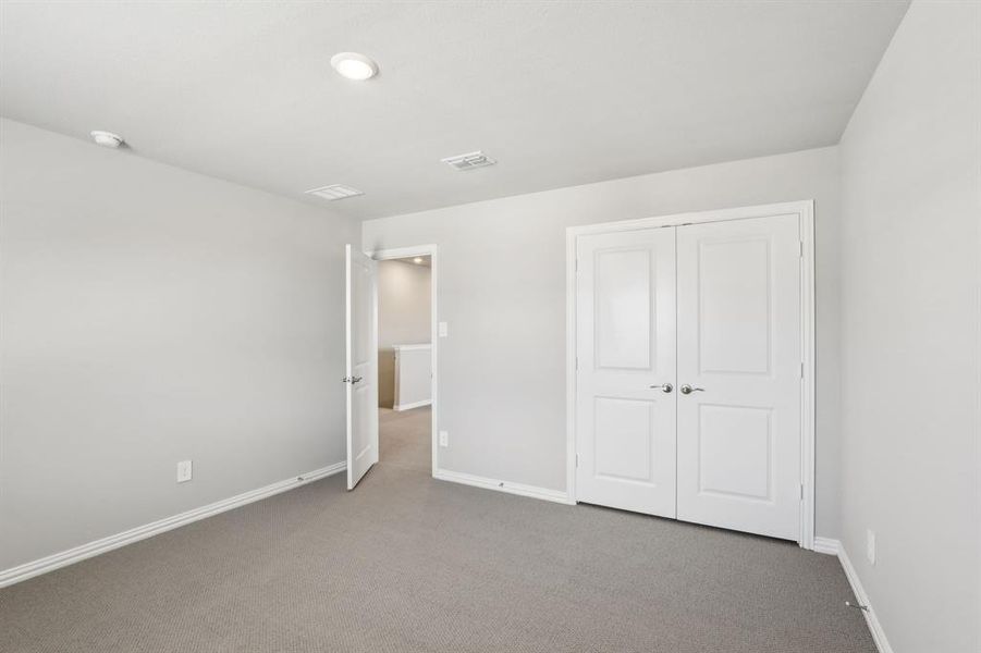 Photo is not of the actual home, but is an inspirational photo of builder’s model home and may depict options, furnishings, and/or decorator features that are not included. Photo is not of the actual home, but is an inspirational photo of builder’s model home and may depict options, furnishings, and/or decorator features that are not included.