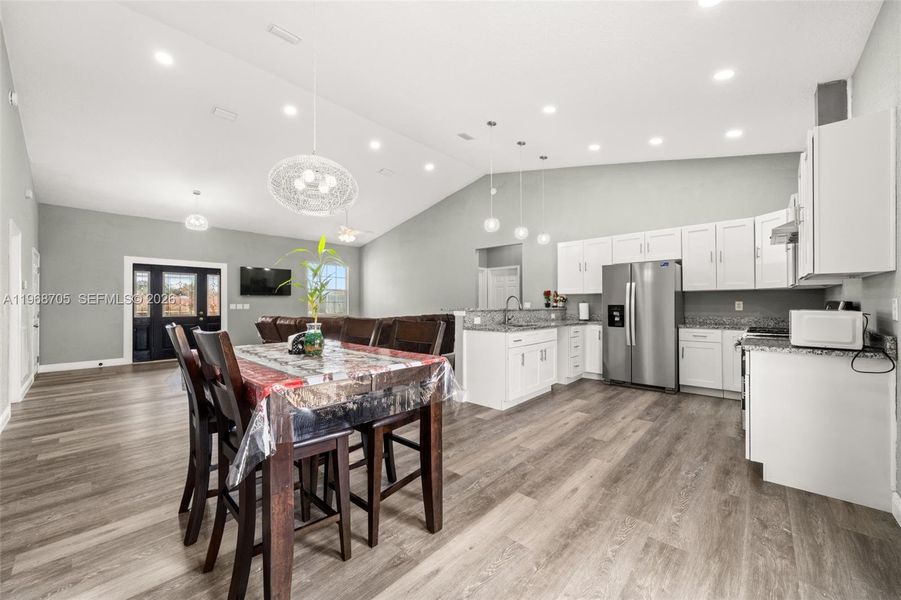 Furnished interior view inside a new home in , Avon Park (Image 15).