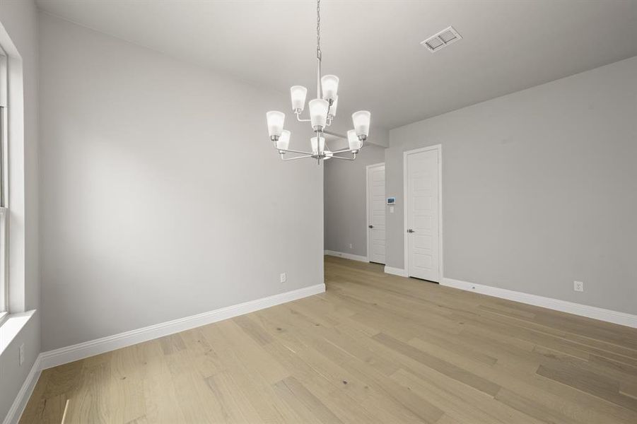 1616 Olympia- Dining-1