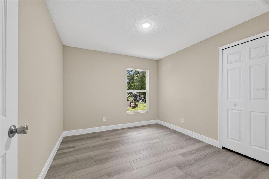 Spacious, unfurnished interior of a new home in , Orange City (Image 13).