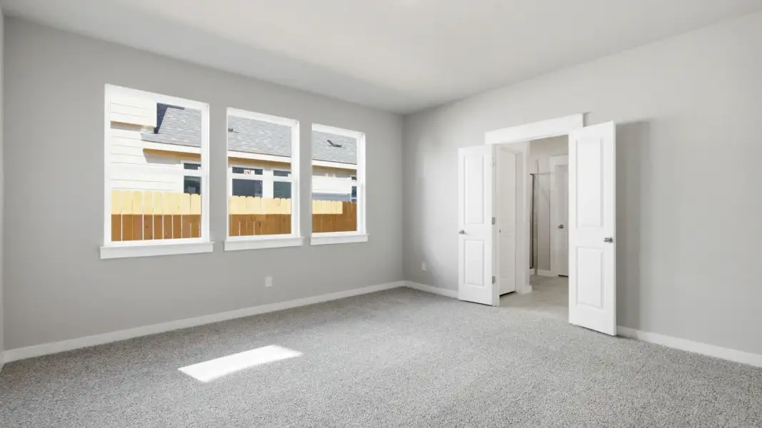 Furnished interior view inside a new home in Creeks Crossing, Elgin (Image 13).