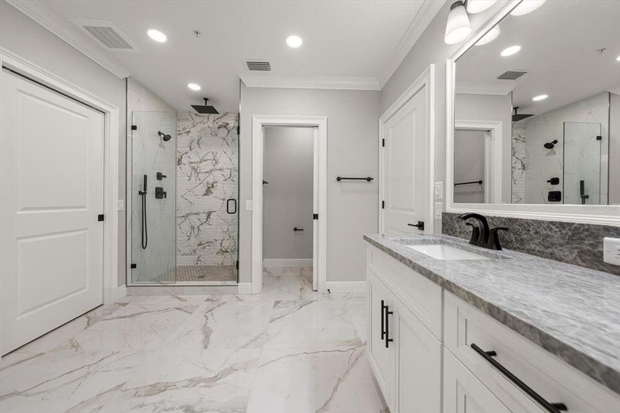 Furnished interior view inside a new home in , Clearwater (Image 9).