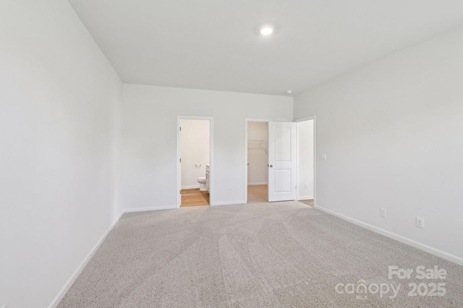 Spacious, unfurnished interior of a new home in Cline Village, Conover (Image 23).