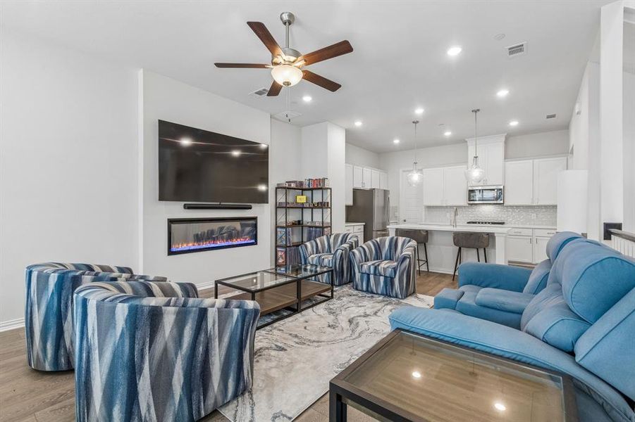 Furnished interior view inside a new home in , Frisco (Image 14).