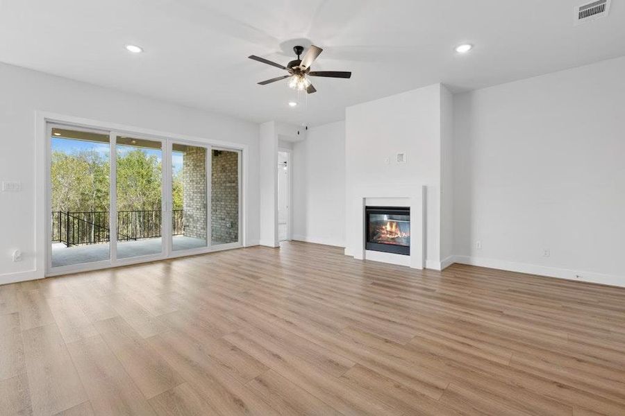 Spacious, unfurnished interior of a new home in Double Eagle Ranch, Cedar Creek (Image 18). Spacious, unfurnished interior of a new home in Double Eagle Ranch, Cedar Creek (Image 18).
