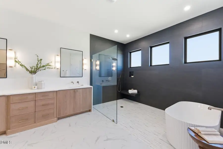 5856 Carriage Gate-51