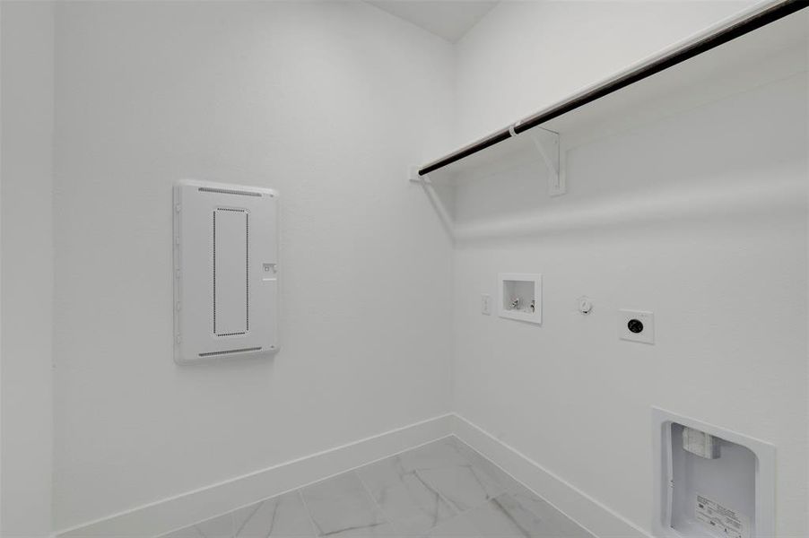 Spacious, unfurnished interior of a new home in Vintage Village, Argyle (Image 17).