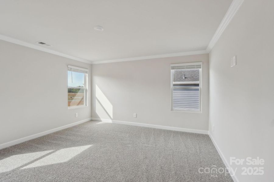 Spacious, unfurnished interior of a new home in Walnut Reserve, Conover (Image 22).