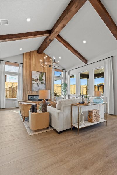 Image 61 of a home in Lariat.