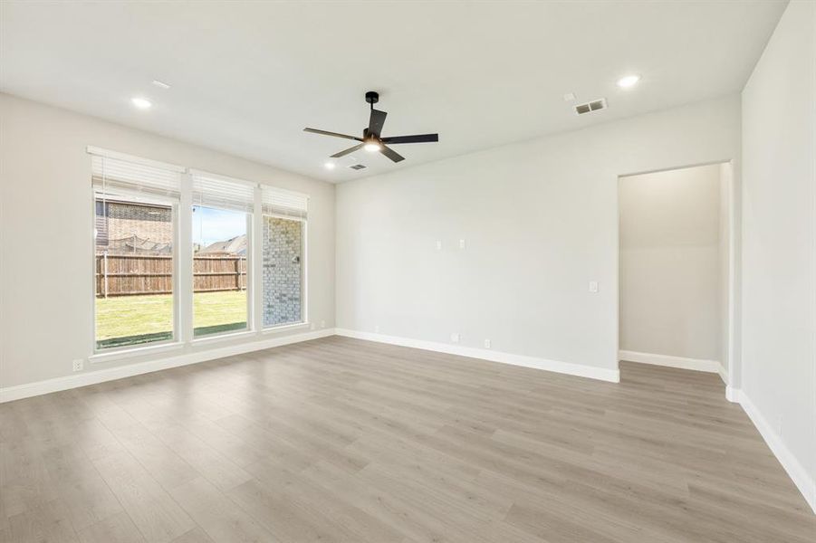Spacious, unfurnished interior of a new home in Ridge Ranch Classic 50, Mesquite (Image 21). Spacious, unfurnished interior of a new home in Ridge Ranch Classic 50, Mesquite (Image 21).