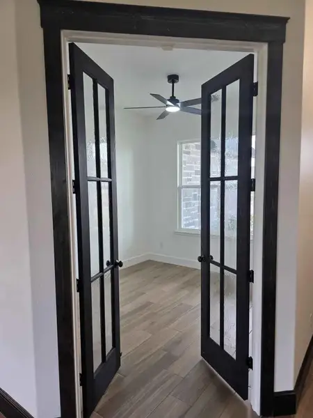 Spacious, unfurnished interior of a new home in , Salado (Image 16). Spacious, unfurnished interior of a new home in , Salado (Image 16).