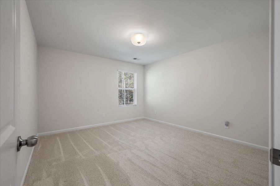 Spacious, unfurnished interior of a new home in , Summerville (Image 20).